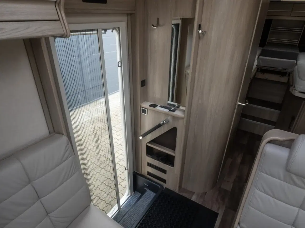 Billede 24 - Mercedes Kabe 2,0 Travel Master 750 LGB NOVUM aut.