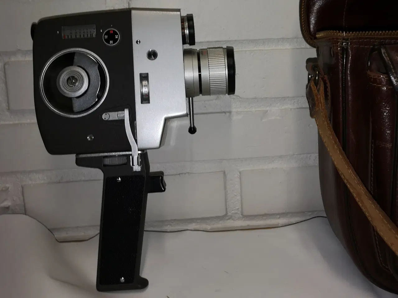 Billede 1 - Smalfilmkamera, ny pris 