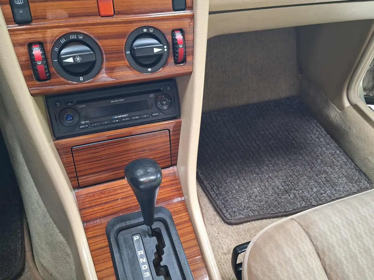 Billede 6 - Mercedes 124 - 250D sælges