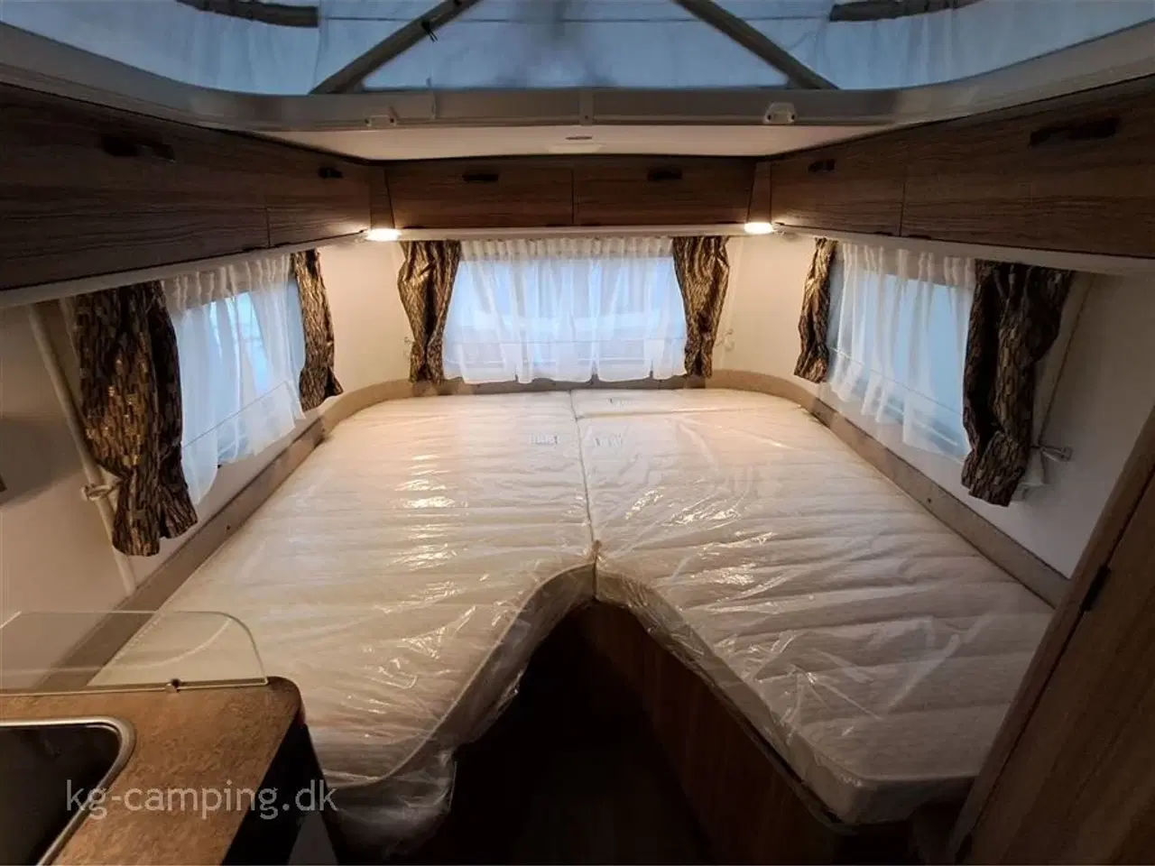 Billede 5 - 2023 - Eriba Touring 542 Legend   TILBUD nu nedsat med kr. 28.200,- Populær rejsevogn - Spækket med ekstraudstyr