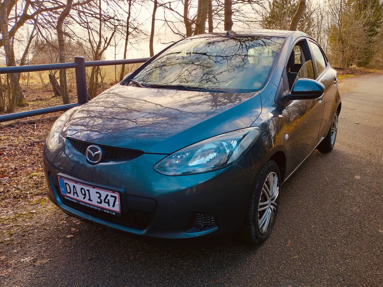 Billede 1 - Billig Mazda 2. 1.3 benzin 