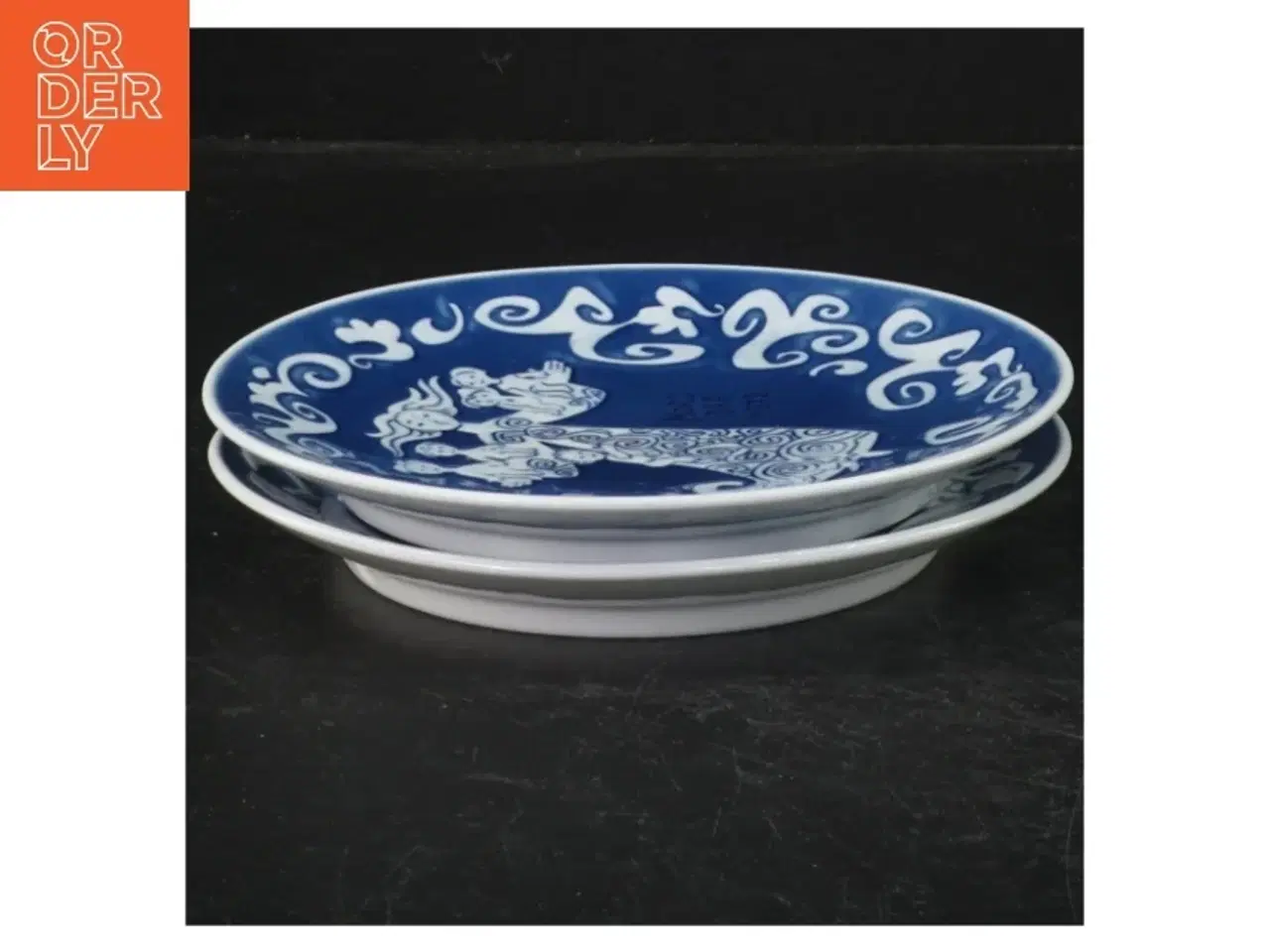 Billede 2 - Royal Copenhagen Mors Dag platter fra Royal Copenhagen (str. Ø. 15 cm. 2 styk)