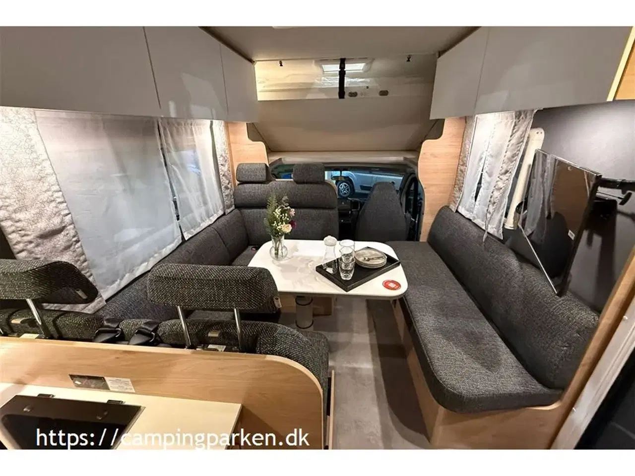 Billede 5 - 2026 - Dethleffs XL Family A 7872-2 En komfortabel vinteroptimeret feriebolig til 6 personer, 180 hk