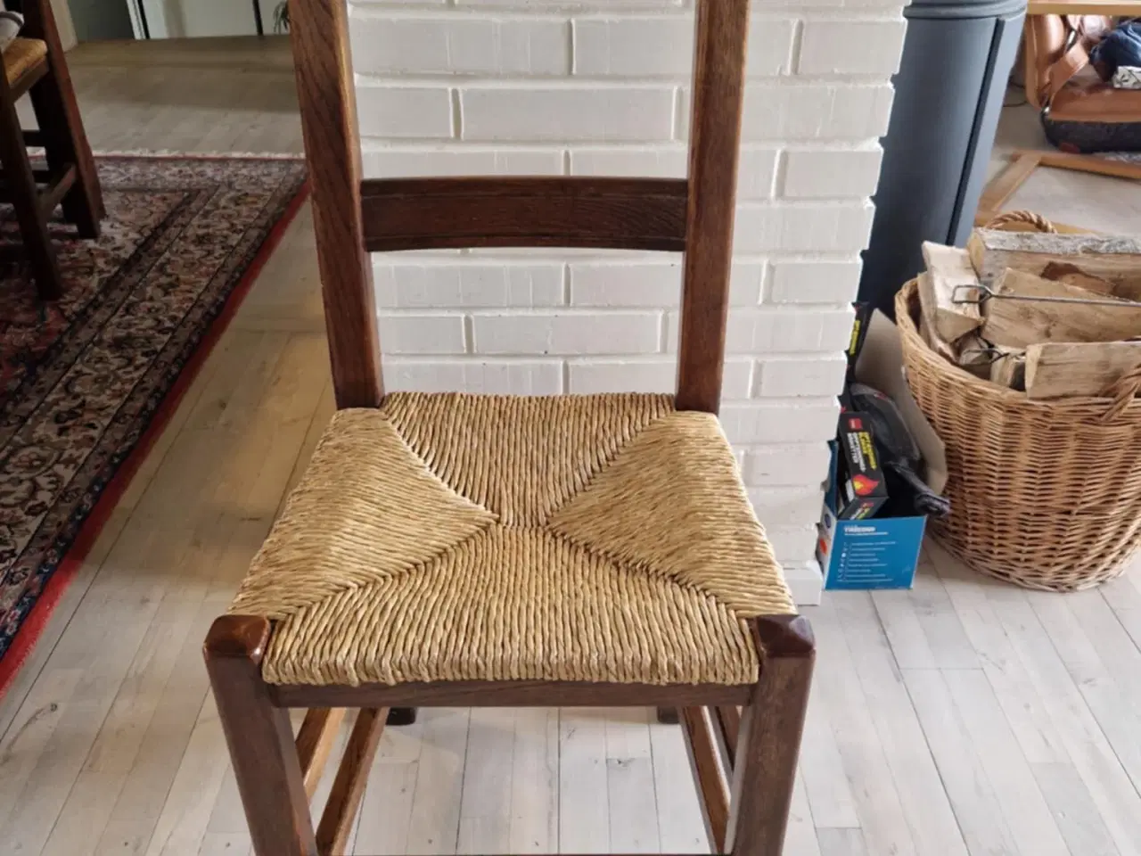 Billede 2 - Spisebordsstole 6 stk (50 kr stykket)