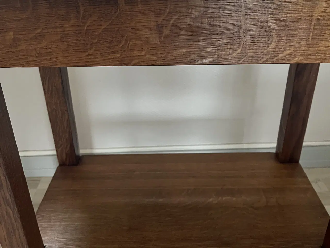 Billede 3 - Bord i mørk træ