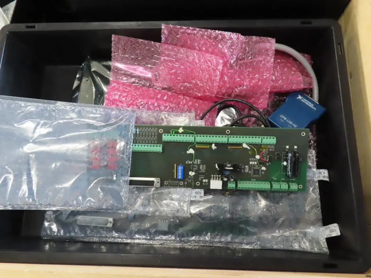 Billede 25 - Palle med rester fra TC ELECTRONIC