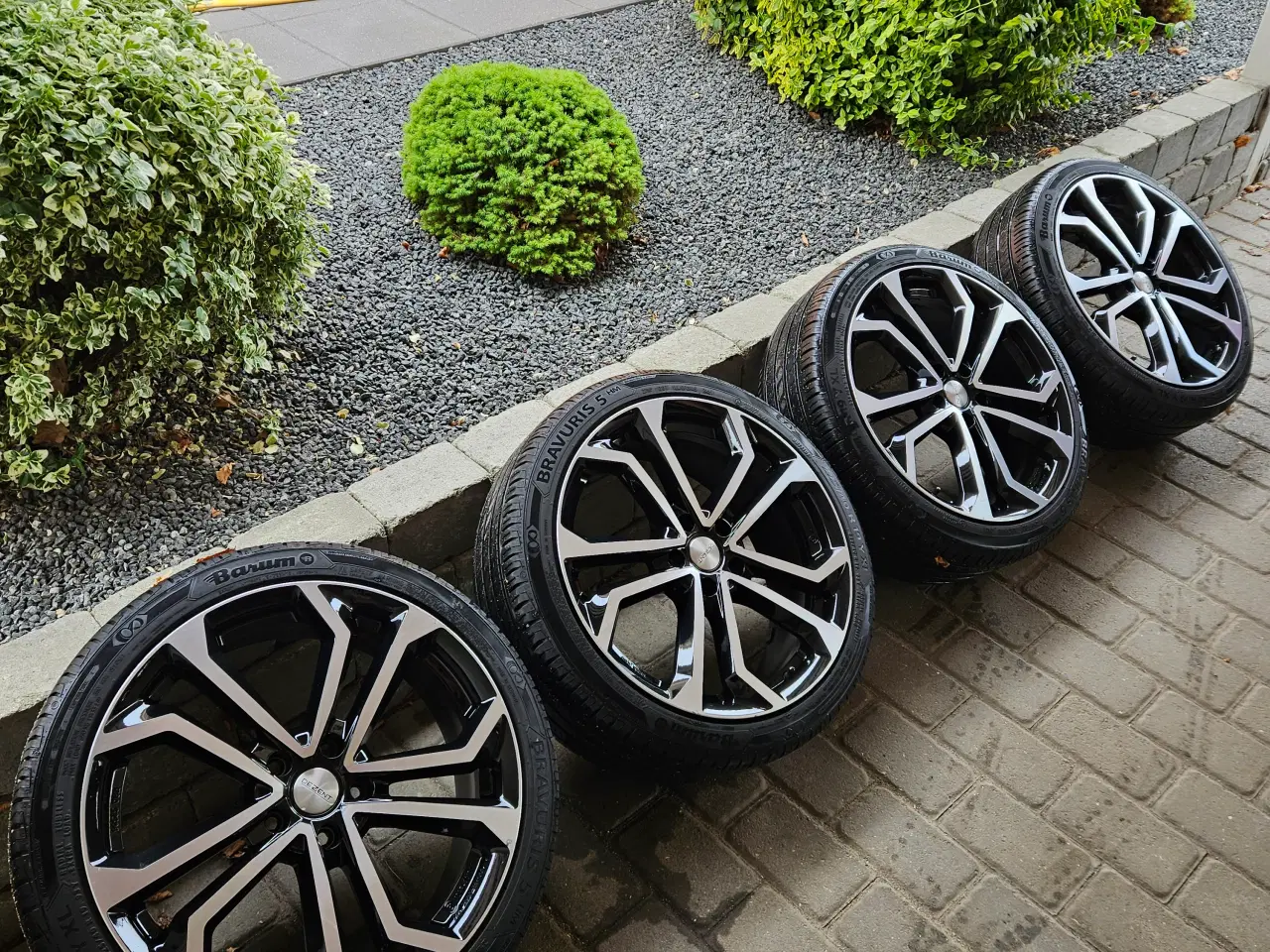 Billede 1 - Dezent TA 8x19 et47 5x112 fælge