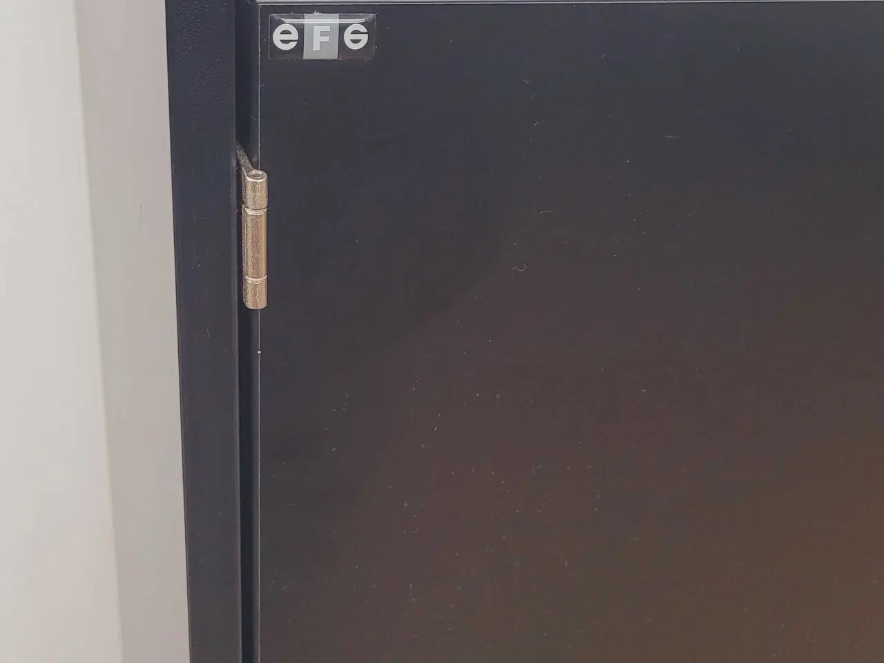 Billede 3 - Kontorskab EFG med 2 tilhørende nøgler