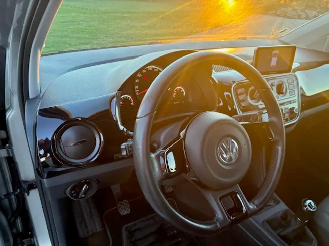 Billede 11 - VW  UP!  5 døres