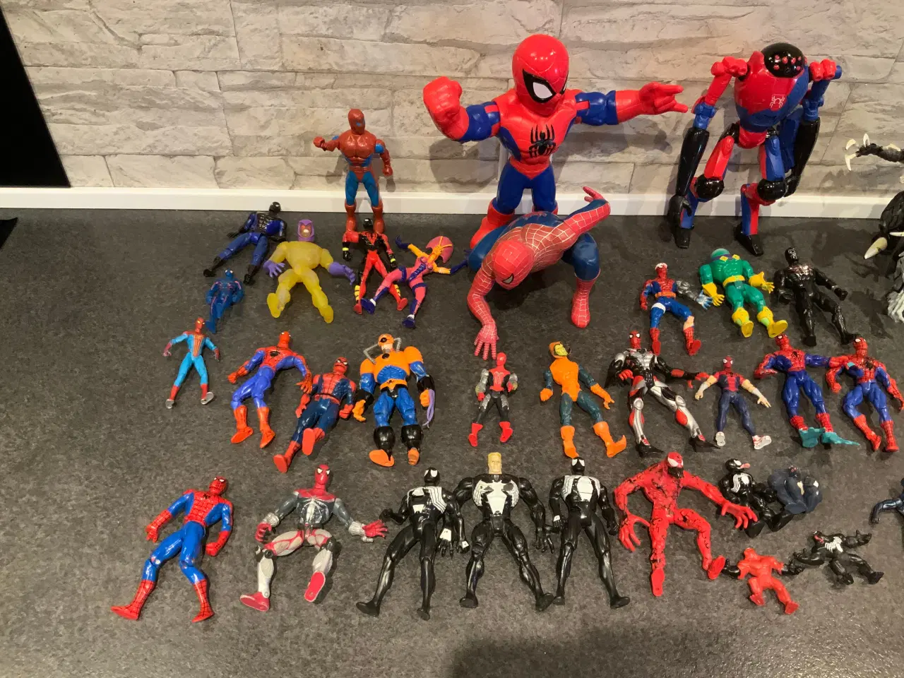 Billede 2 - Spiderman figurer