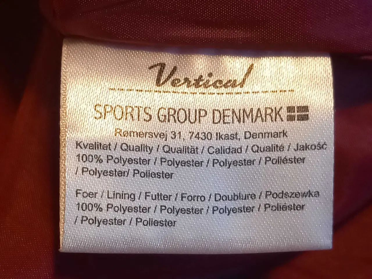 Billede 5 - Bordeauxrød Regnjakke 