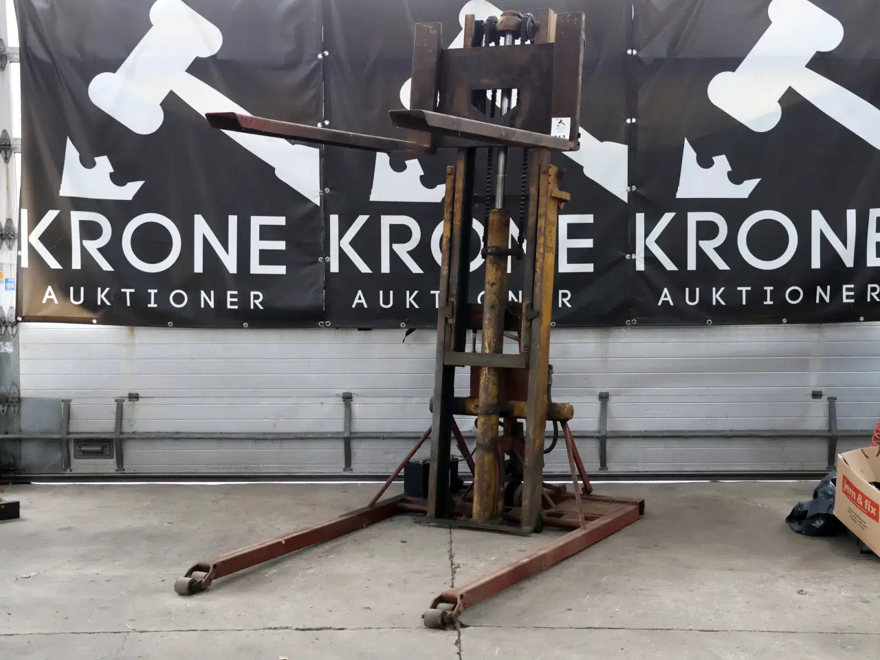 Billede 7 - Hjemmelavet autolift, afprøvet uden bil, kører