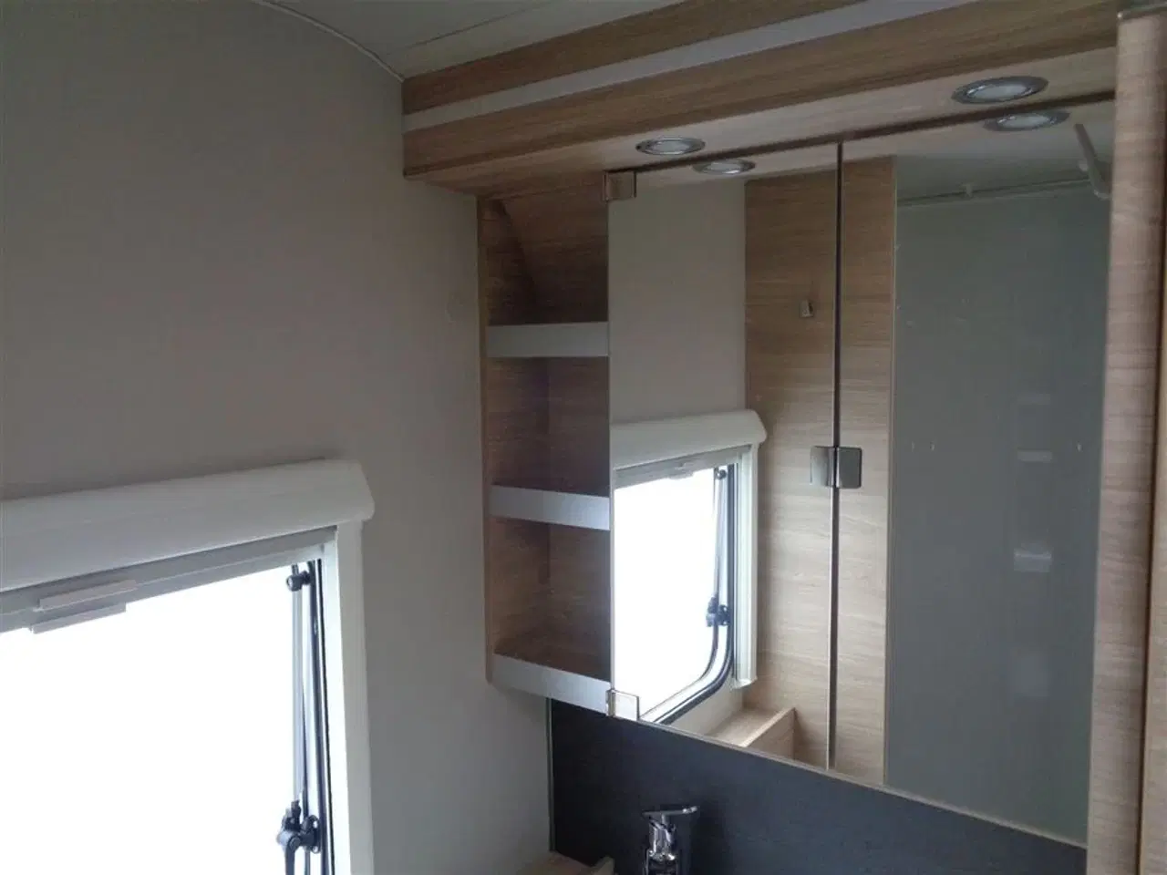 Billede 11 - 2023 - Knaus Südwind 500 QDK "60 Years Celebration"   Knaus Südwind 500 QDK  Dobbeltseng og Køjer