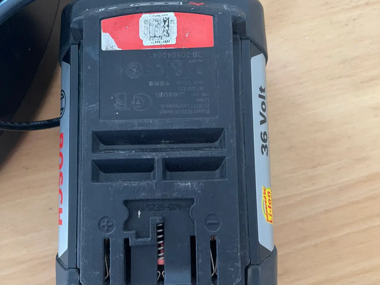 Billede 3 - Batterier til Bosch græsslåmaskine 