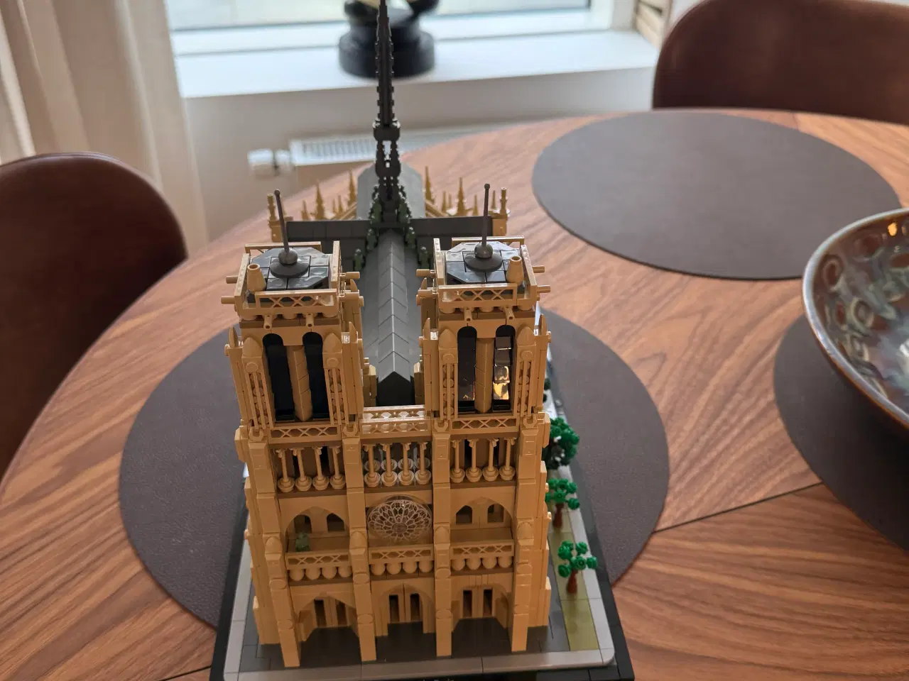 Billede 1 - Lego - Notre-Dame de Paris (21061)