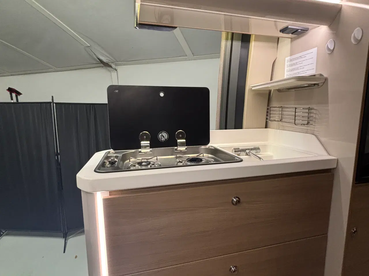 Billede 5 - Autocamper til salg - McLouis Menfys Prestige 4