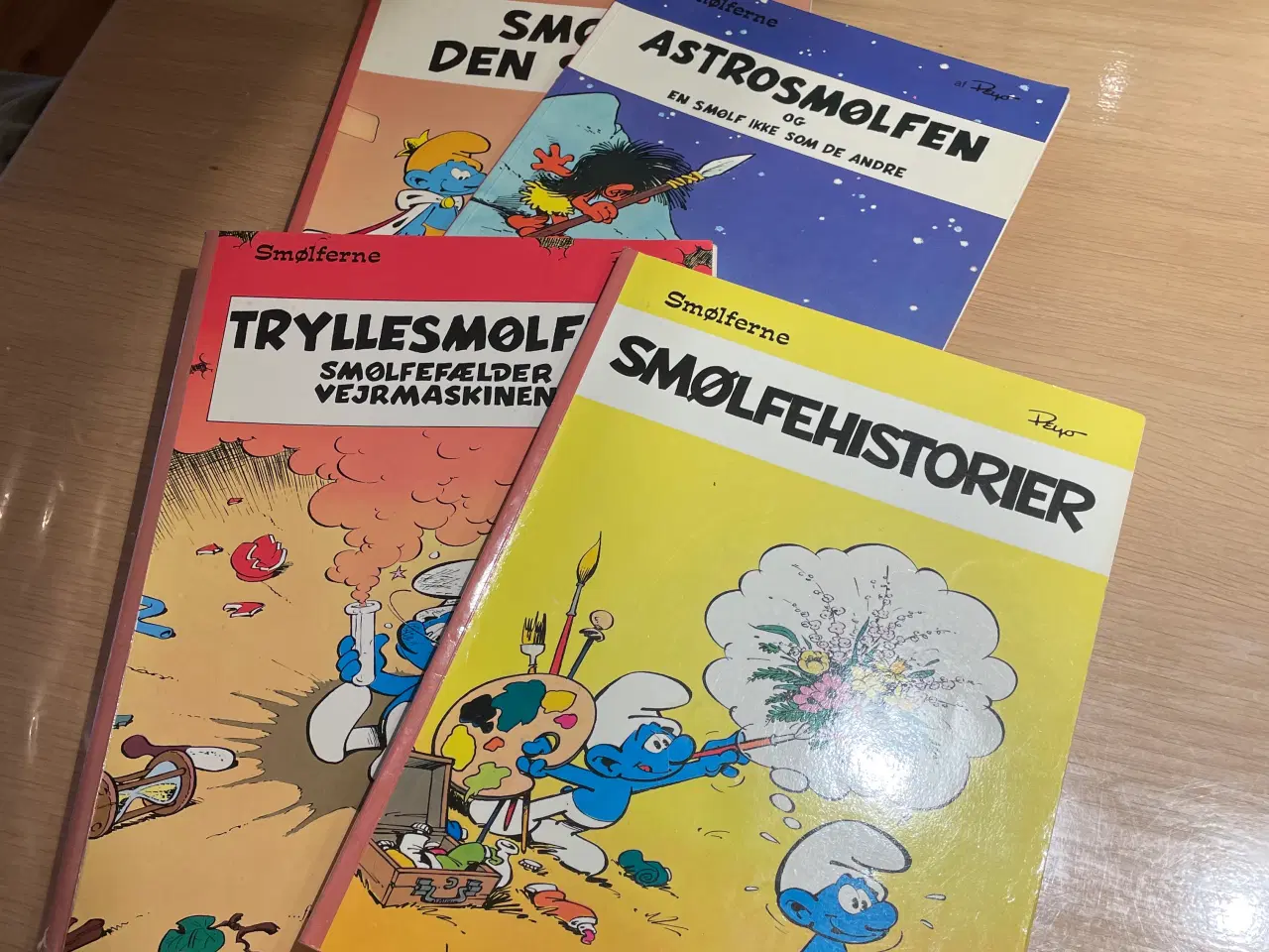 Billede 1 - Smølfer e tegneserier sælges.