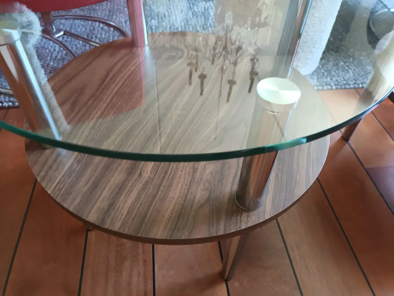 Billede 4 - 2 Runde sofa bord med glas