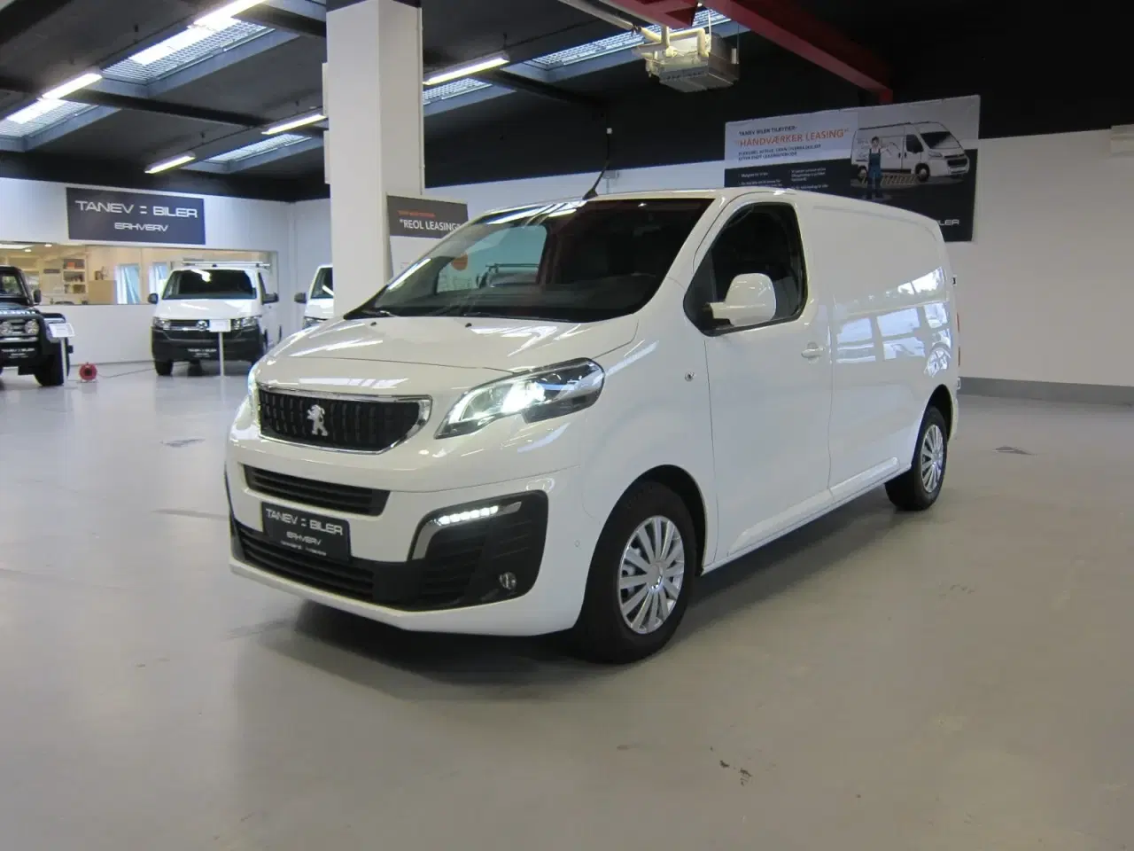 Billede 1 - Peugeot Expert 2,0 BlueHDi 122 L2 Premium EAT8 Van