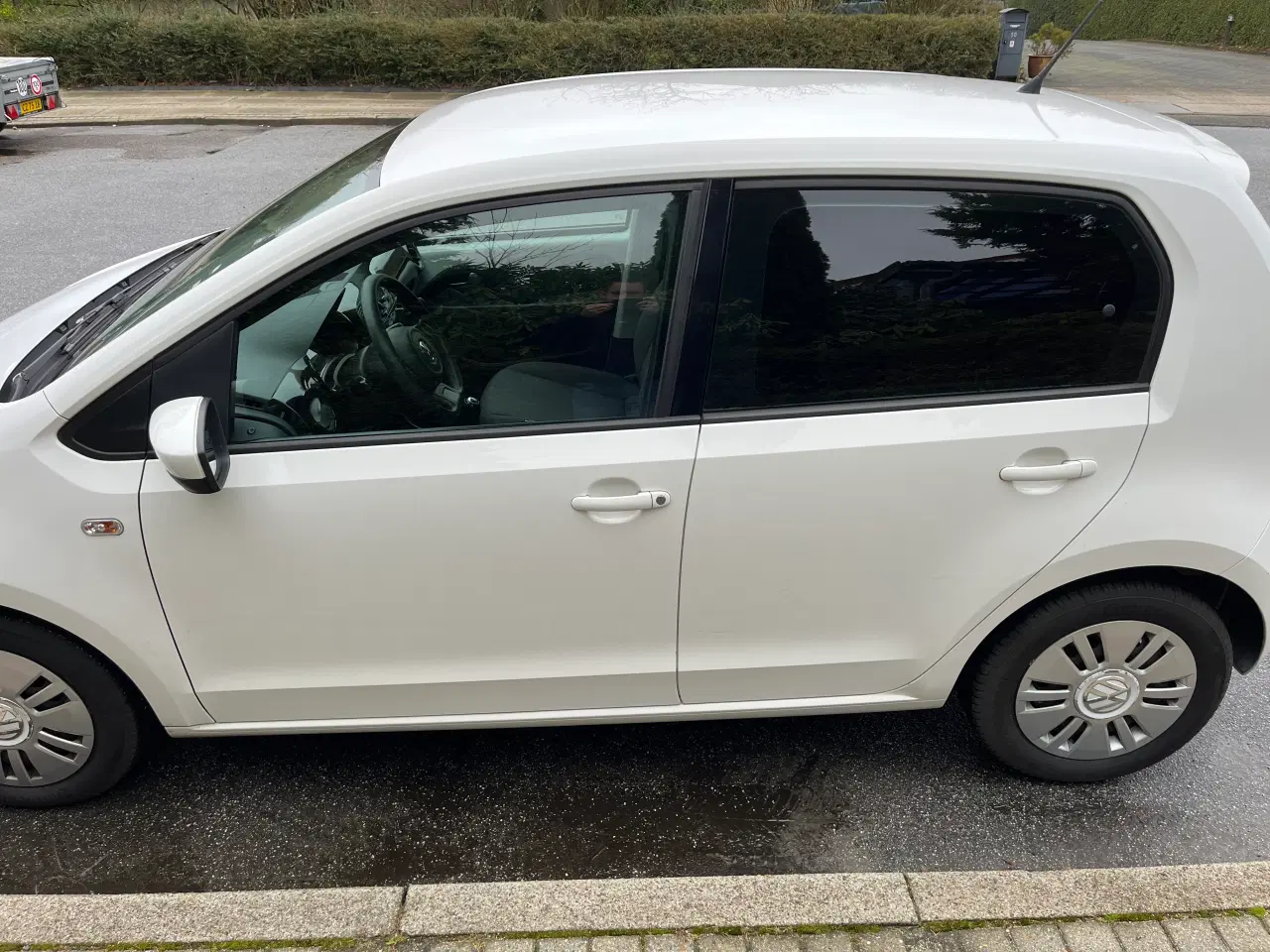 Billede 3 - Flot og velholdt VW UP!