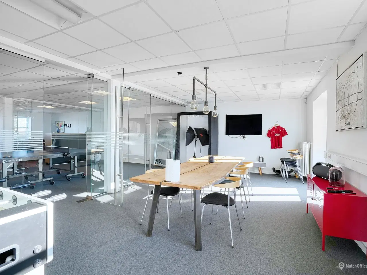 Billede 2 - Flotte kontorlokaler på 2. sal beliggende i gennemgribende istandsat erhvervspark