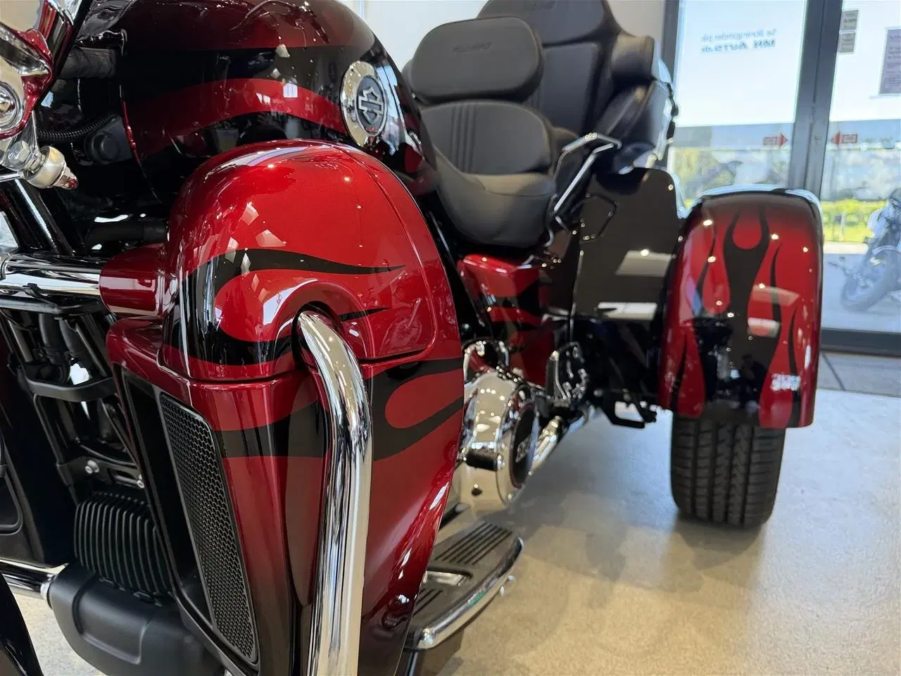 Billede 37 - Harley Davidson FLHTCUTGSE Tri Glide Ultra CVO 117" Trike