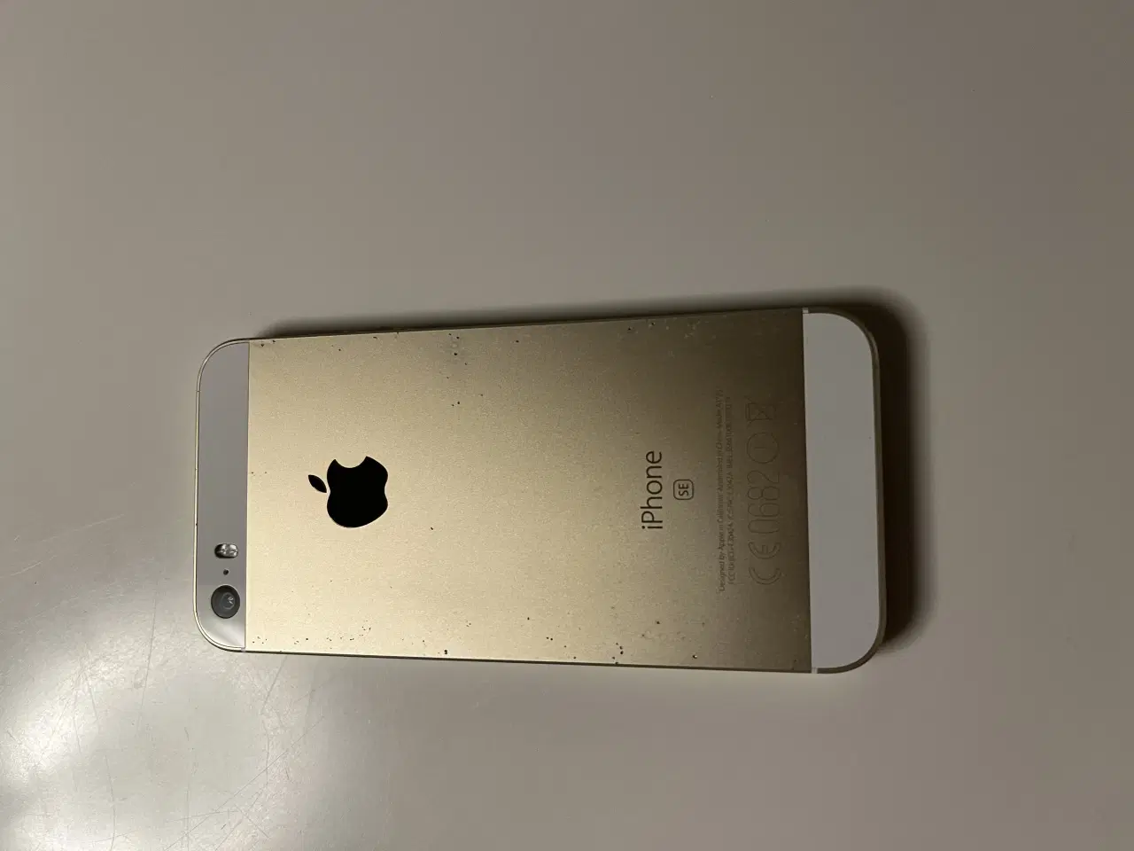 Billede 2 - iPhone SE 32 gb, guld