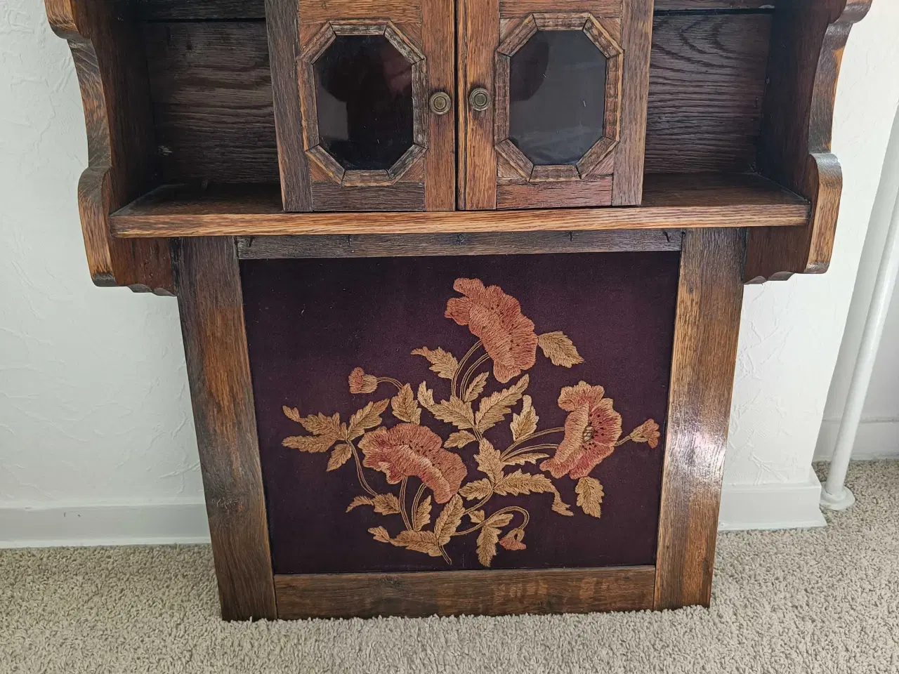 Billede 1 - Pibe/tobaks skab 