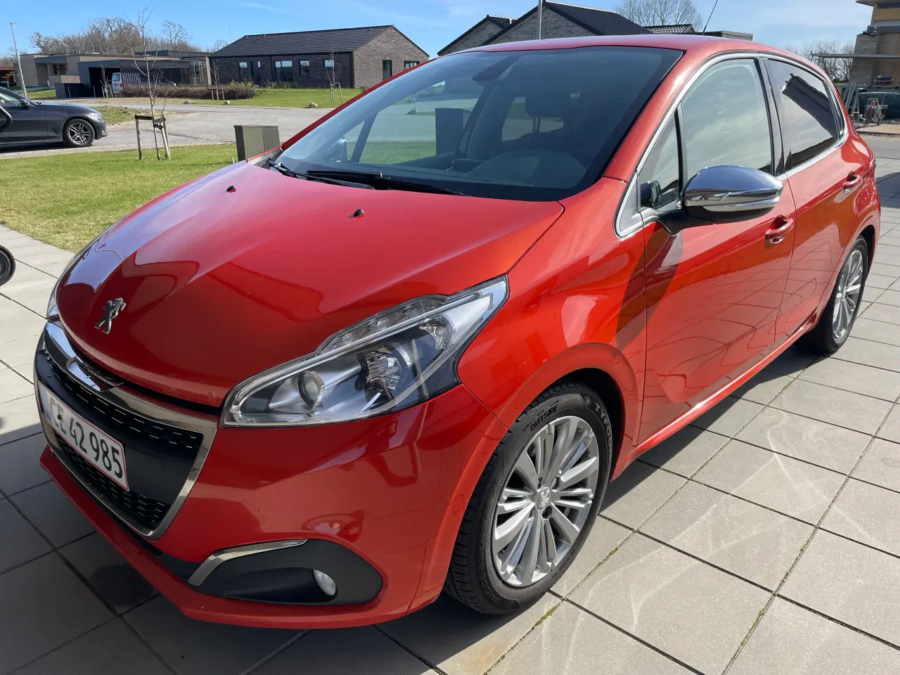 Billede 2 - Peugeot 208 1,6 bluehdi 120kr halvårlig vægtafgift