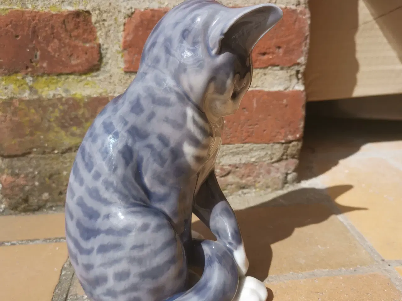 Billede 2 - Kongelig Kat Figur ca.18cm høj Katte Figur