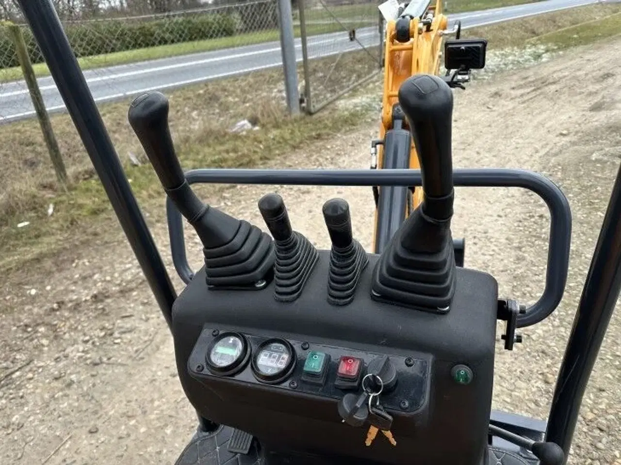 Billede 2 - Laston mini graver med 12 hk diesel EURO 5 motor