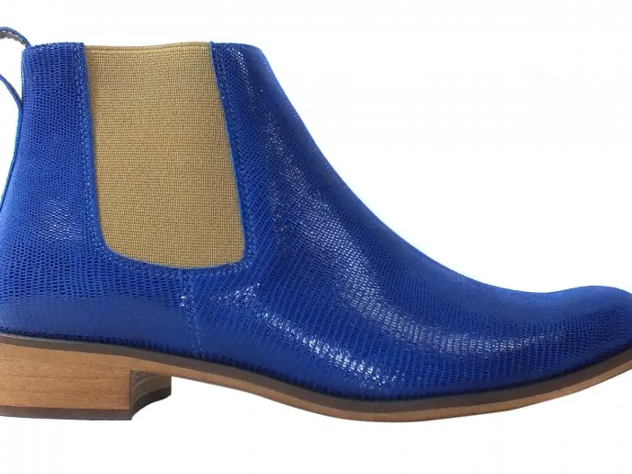 Billede 2 - NEDSAT: 2 par nye skindstøvler Rød og blå str.40 