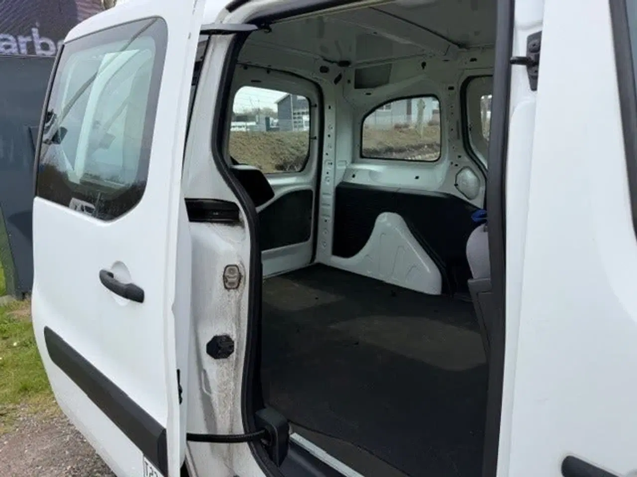 Billede 13 - Peugeot Partner 1,6 e-HDi 90 L1 Van Flexpack