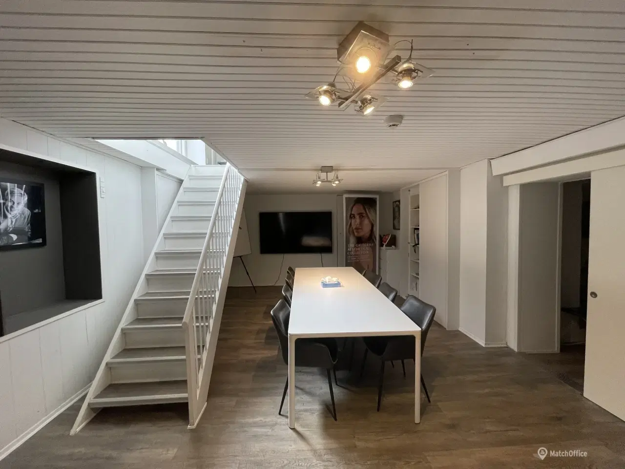 Billede 26 - SUPER GODT BELIGGENDE HJØRNELEJEMÅL UDLEJES