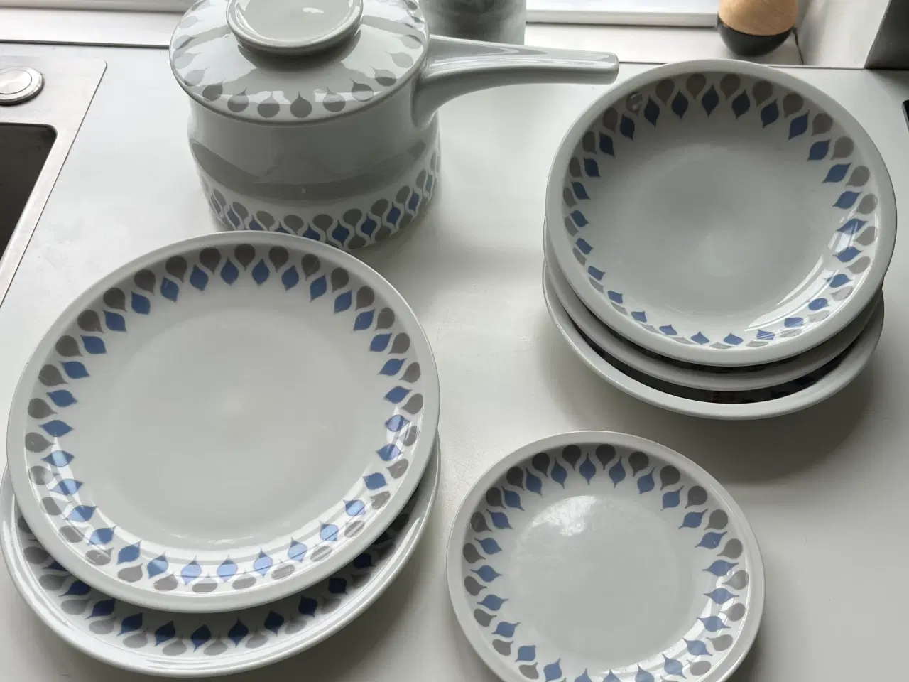 Billede 1 - DANILD/LYNGBY BLÅ DRÅBE porcelæn 7 dele