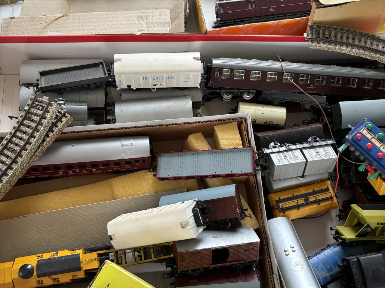 Billede 19 - Merklin toge og vogne 