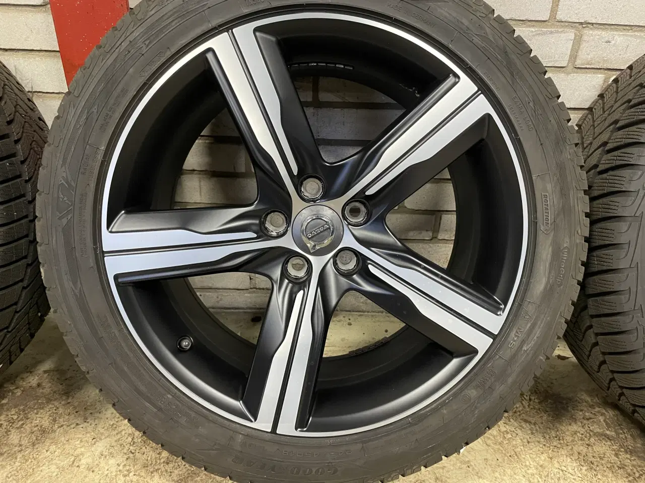 Billede 5 - 18 Volvo V90 245/45r18 Ref.280 vinter