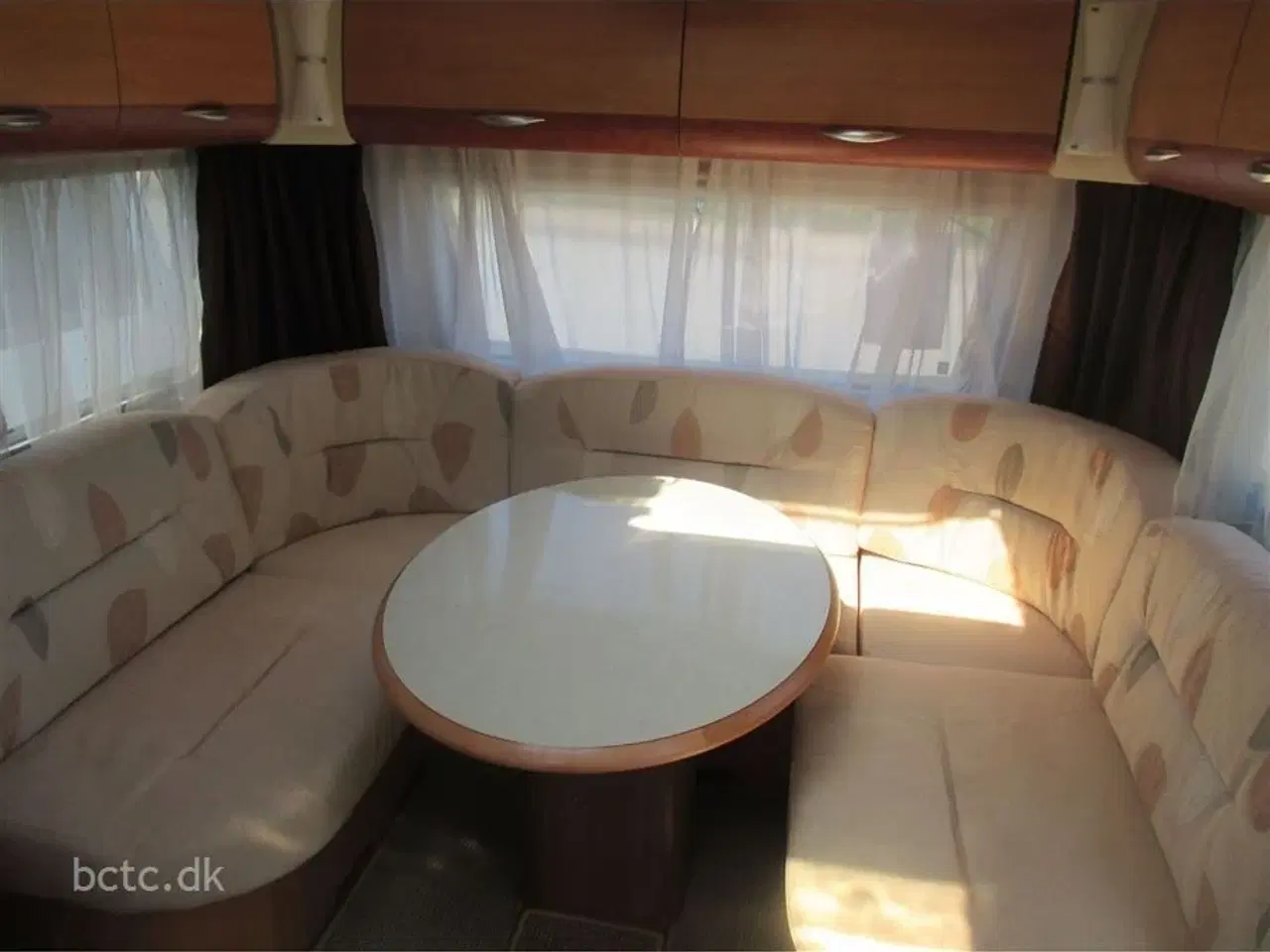 Billede 4 - 2010 - LMC Ambassador 650 HTE ALDE VINTER