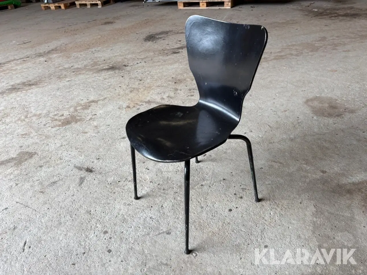 Billede 8 - Lot med stole - ca 85 styk