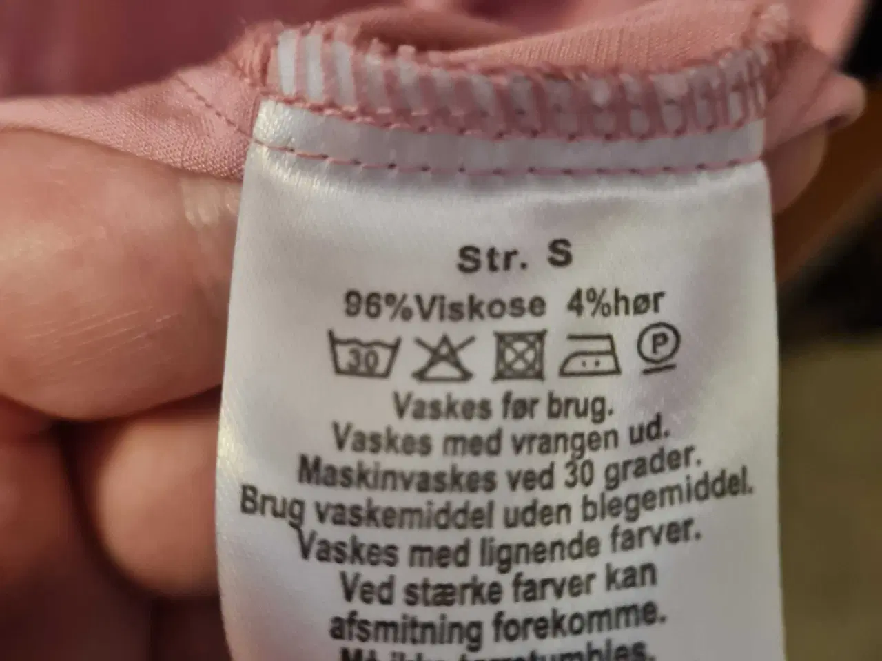 Billede 8 - Ny kjole str S 36/ 38 fra Vrs