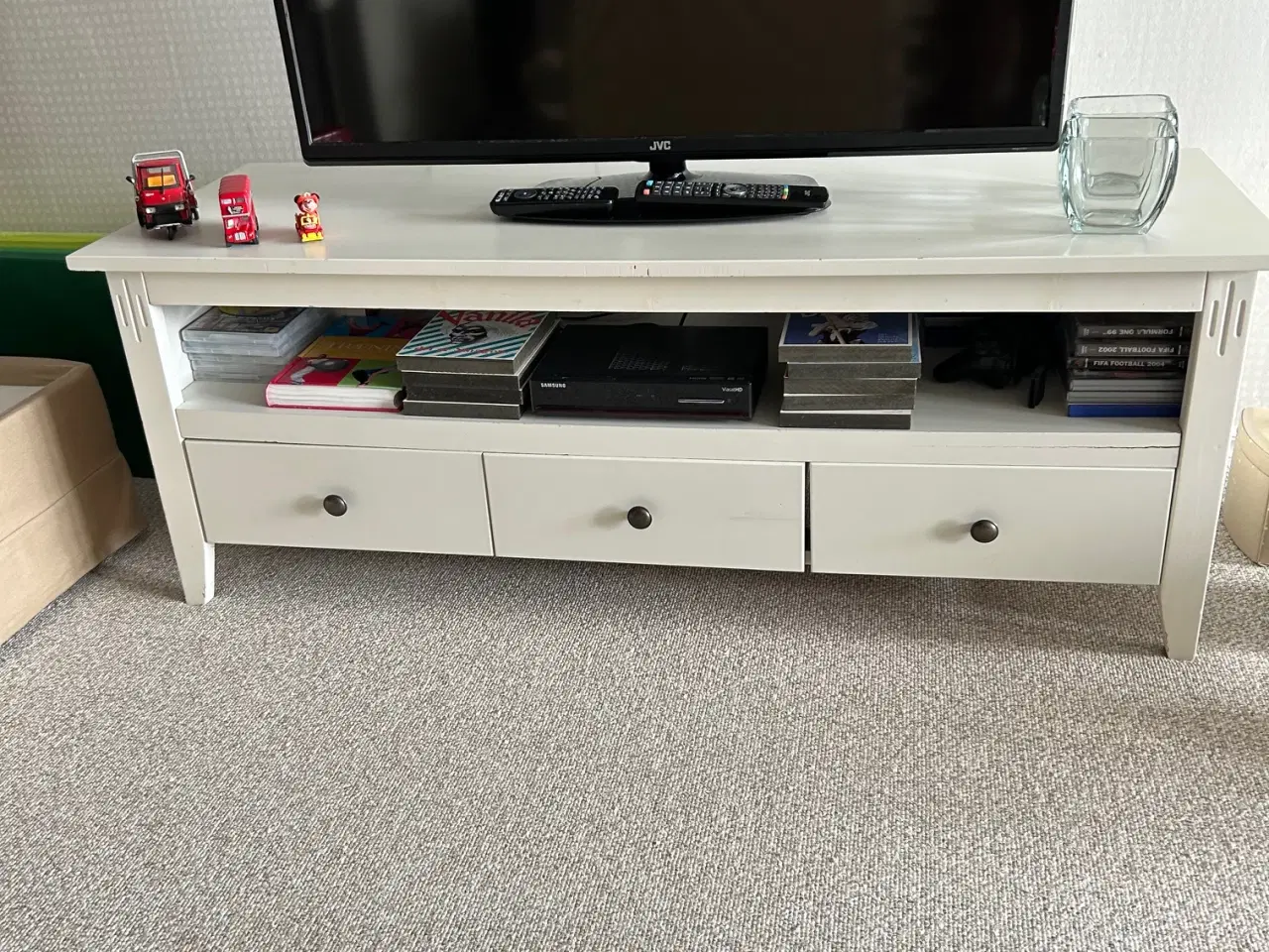 Billede 2 - Hvidt TV-bord