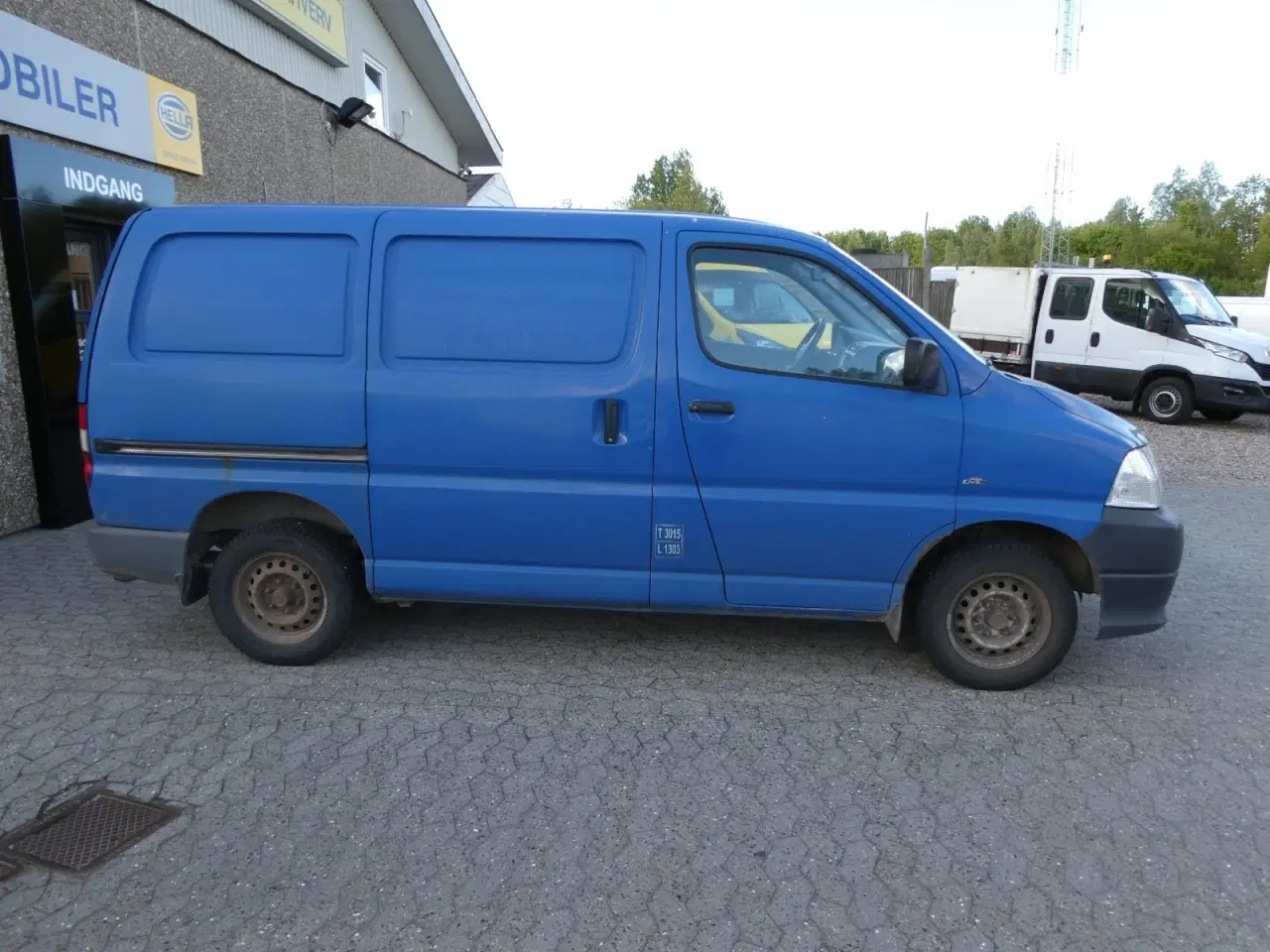 Billede 2 - Toyota HiAce 2,5 D-4D 95 Komfort kort