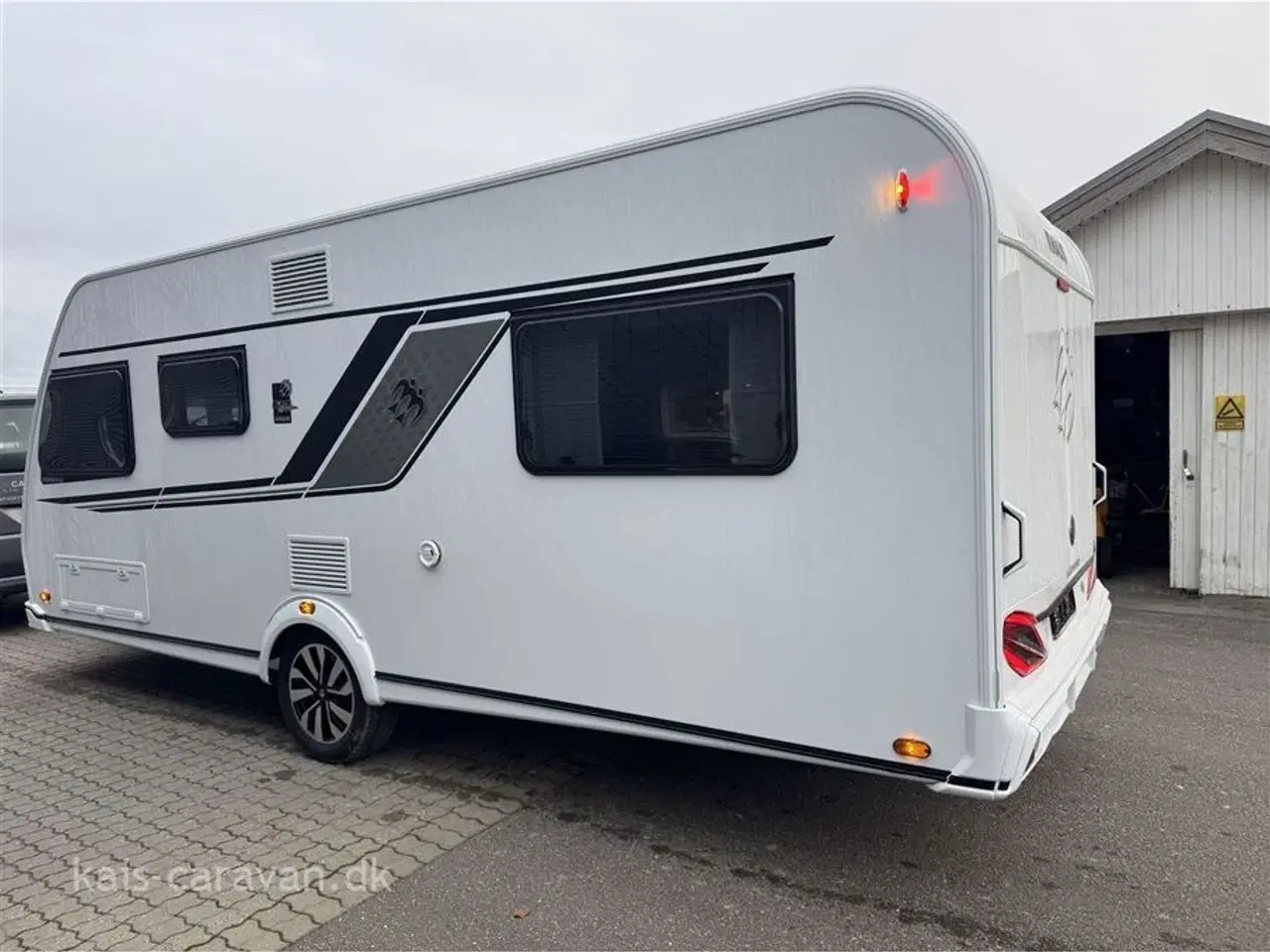 Billede 4 - 2024 - Knaus Südwind 540 UE   Centralvarme og vandbåren gulvvarme.