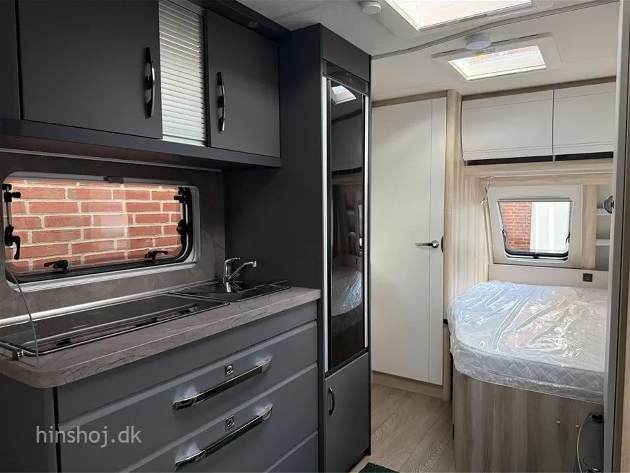 Billede 5 - 2026 - Hobby De Luxe 460 UFe   Dejlig vogn med rundsidegruppe og franskseng fra Hinshøj Caravan A/S