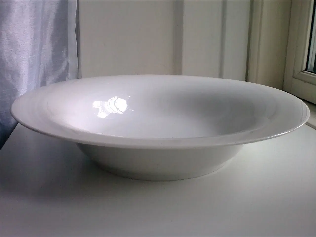 Billede 2 - Royal Copenhagen HVID space fad 1980rne