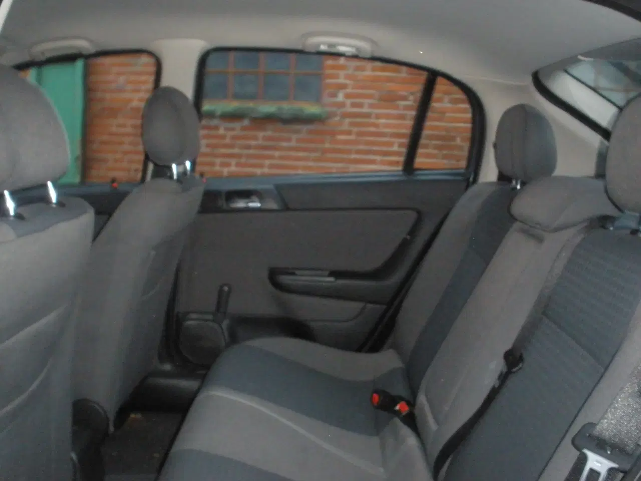 Billede 6 - Opel Astra 1,6I  Twinport 5 dørs