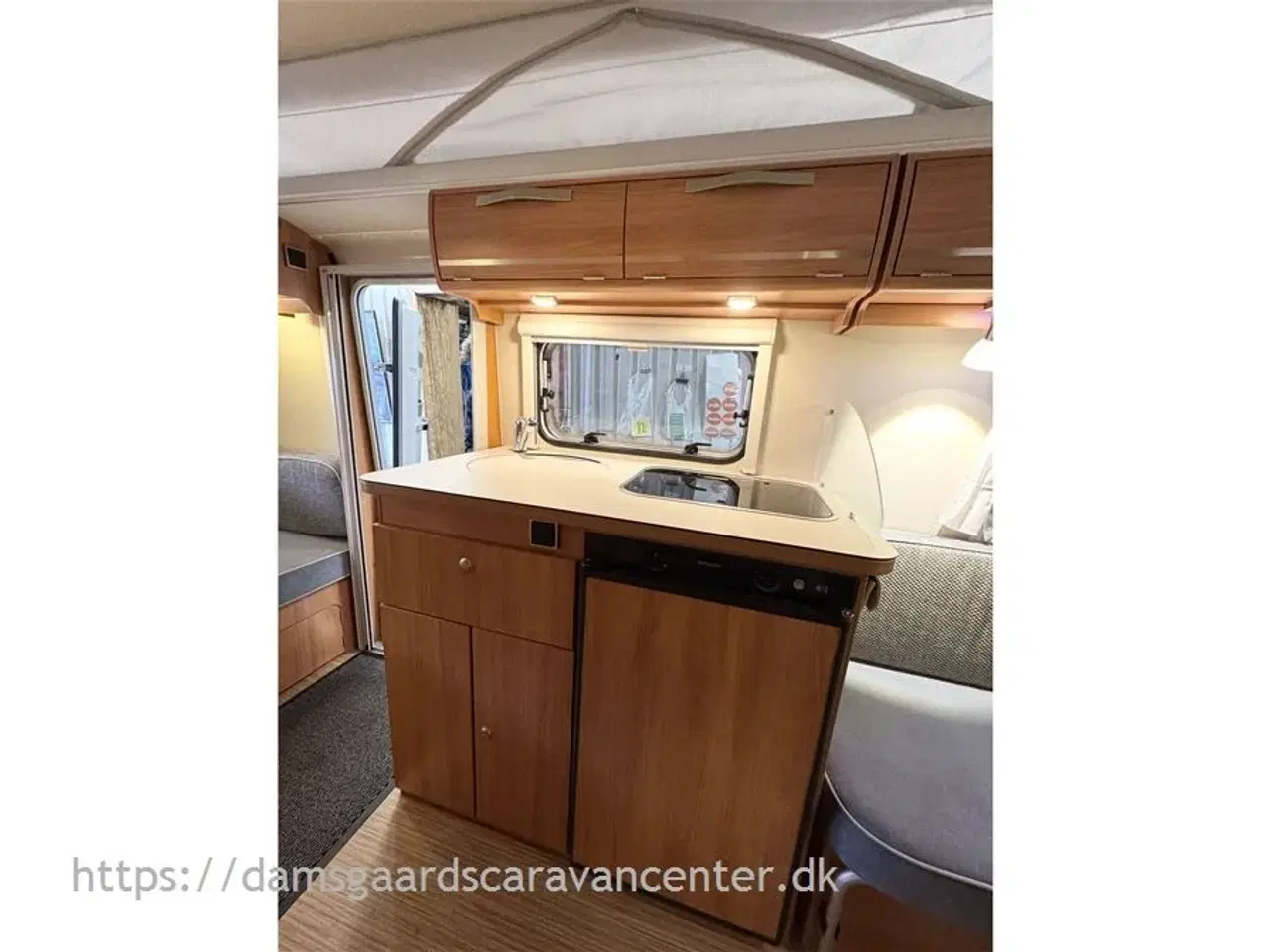 Billede 10 - 2017 - Hymer Touring Troll 540 GT   Enkeltsenge, mulighed for opredning-Markise