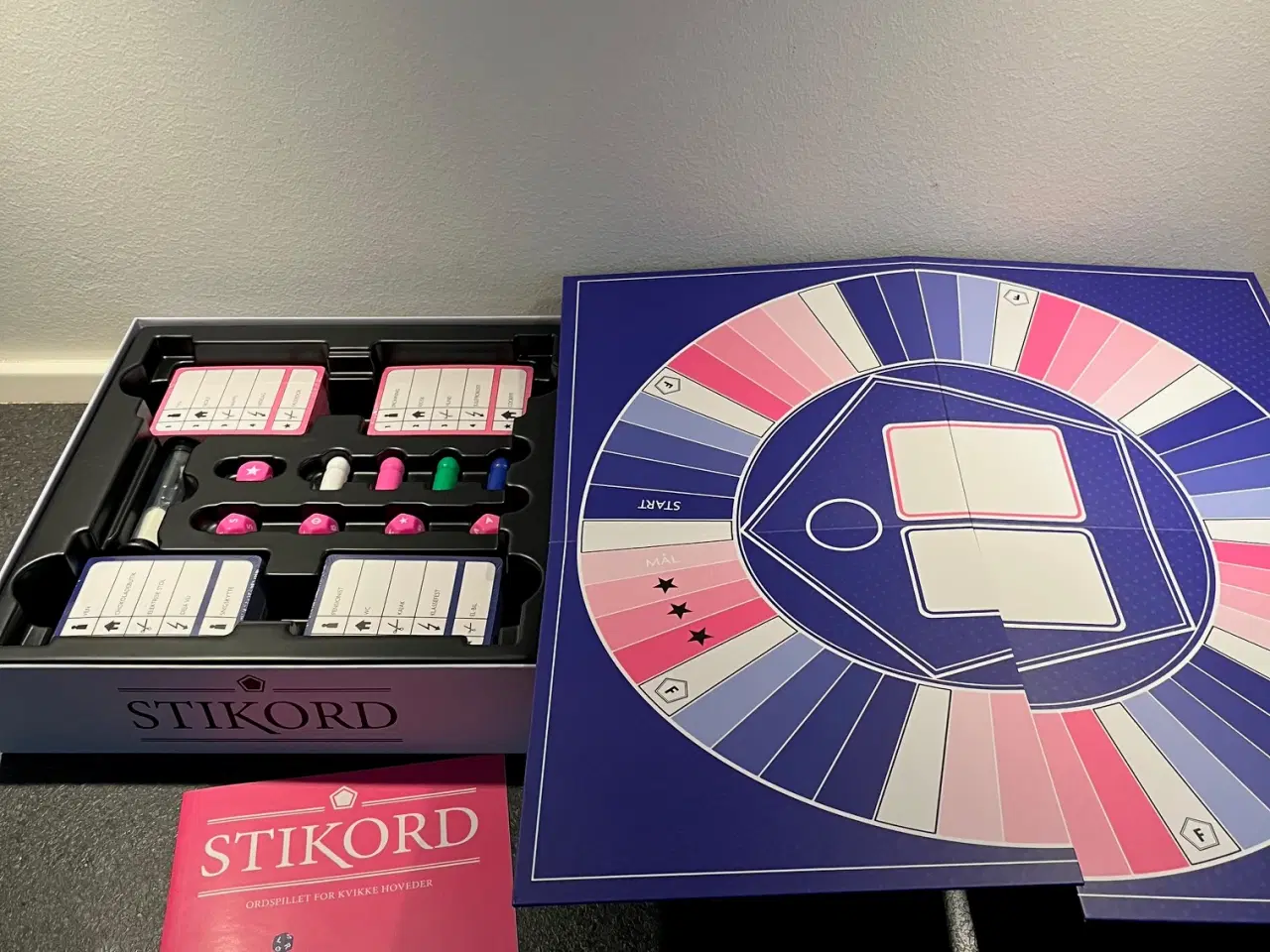 Billede 2 - Stikord – Ordspillet for kvikke hoveder 🎲