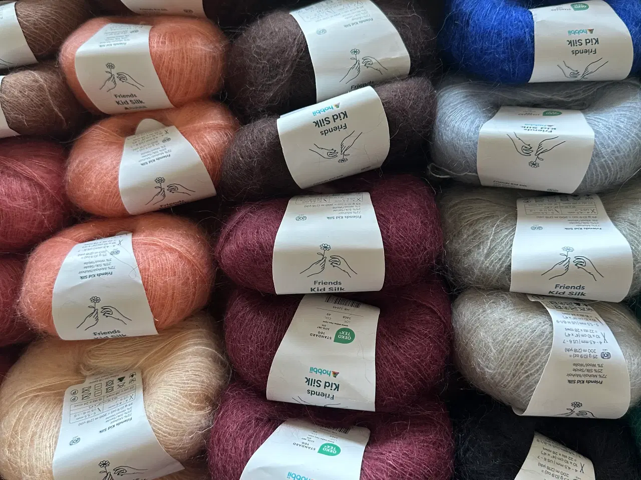 Billede 3 - 52 x kid Silk ( 1300 g. ) . Røgfrit