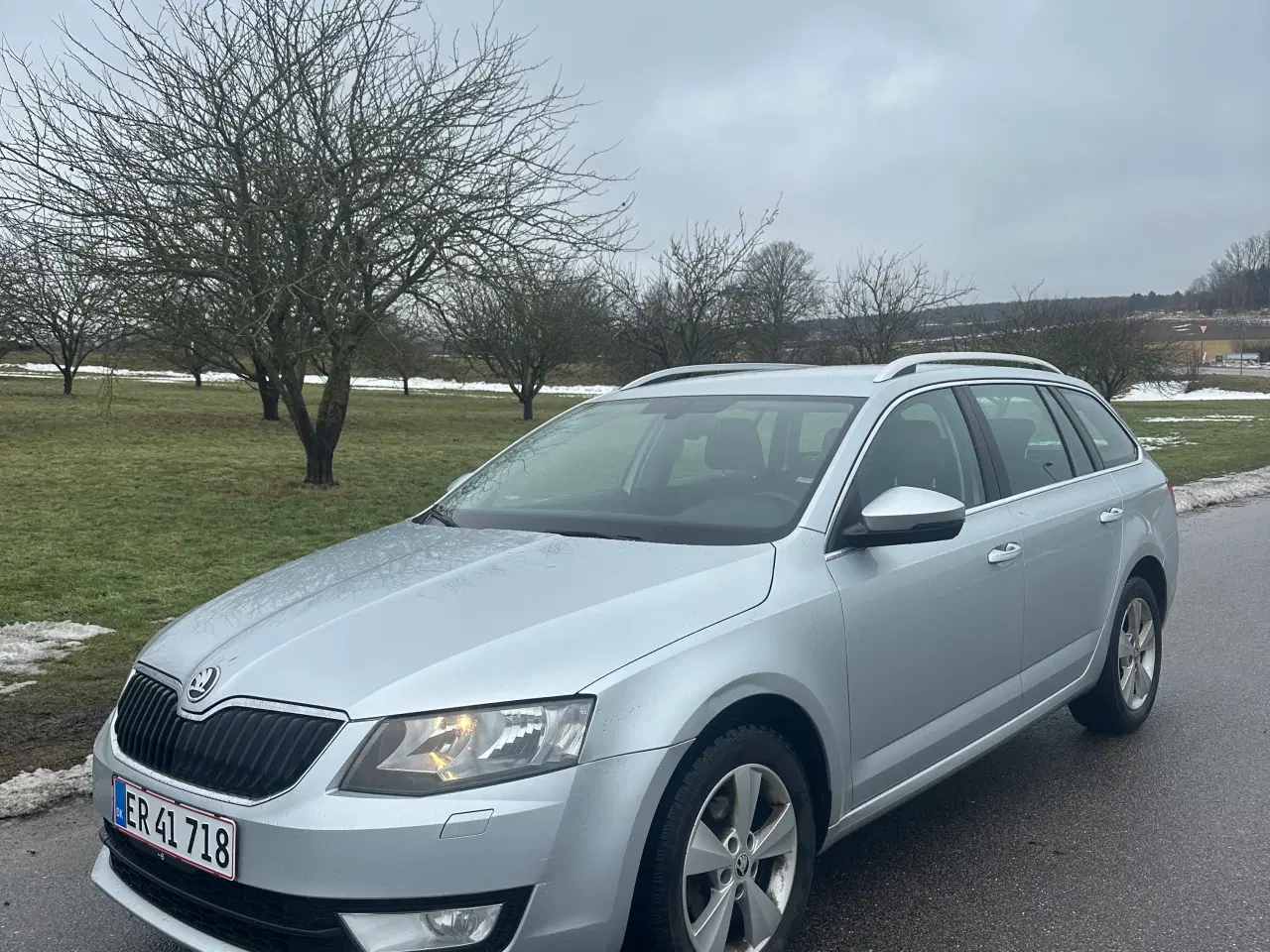 Billede 2 - Fin økomonisk familie bil